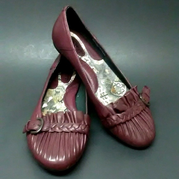 born comfort leather flats